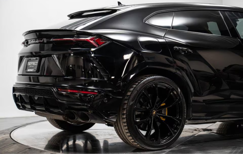 Black Lamborghini Urus | Ivan Exotics Car Rentals