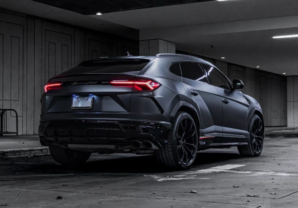 Lamborghini Urus | Ivan Exotics Car Rentals
