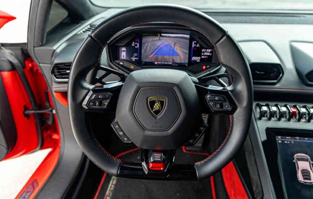 Lamborghini Huracan Evo Coupe | Ivan Exotics Car Rentals