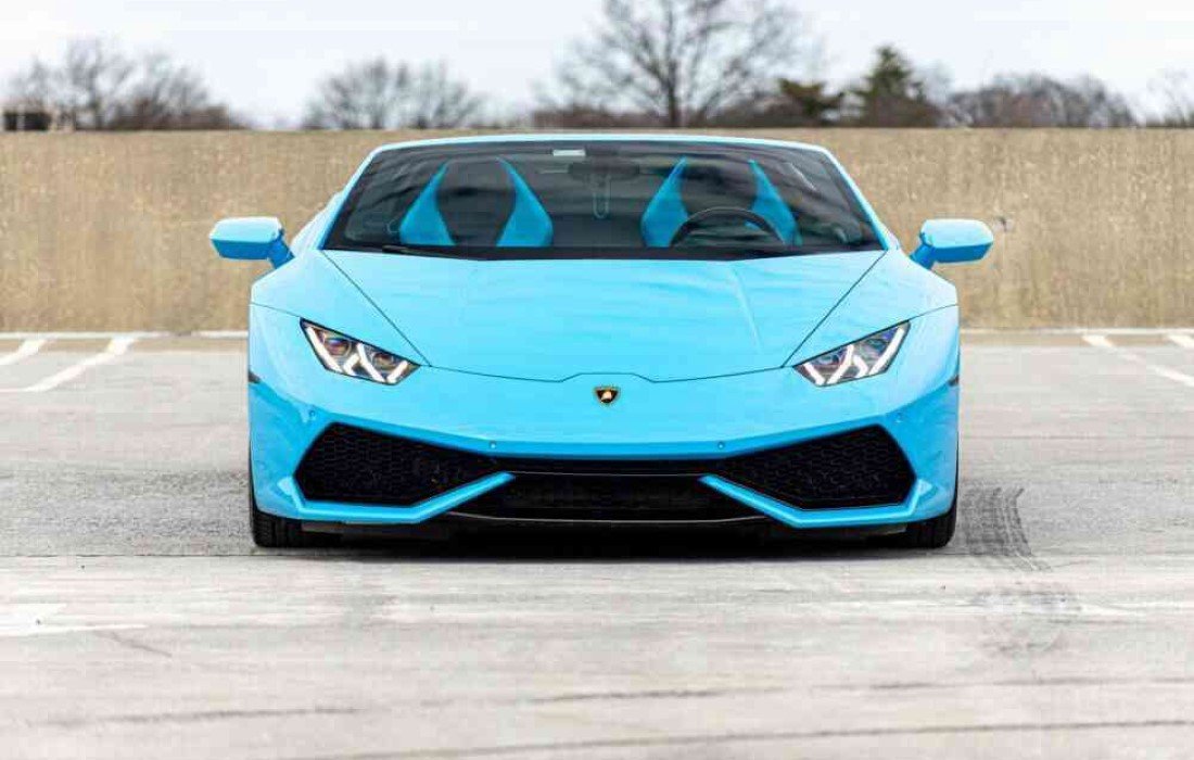 Lamborghini Huracan Blue Spyder | Ivan Exotics Car Rentals